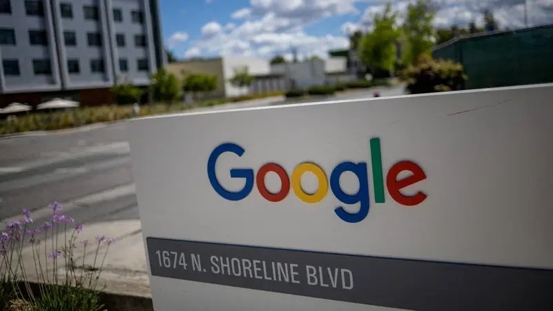 الاتحاد الأوروبي يستعد لفرض أول غرامة على غوغل بموجب قانون الأسواق الرقمية