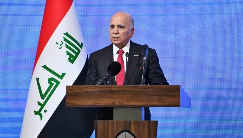 وزير الخارجية: بحثت مع نظيري الكرواتي المسائل النفطية واستثمار الغاز