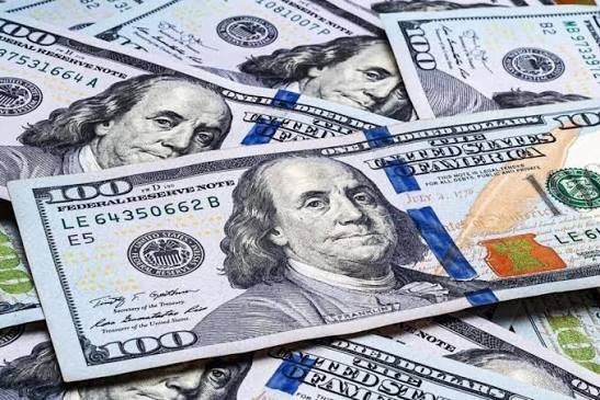 البنك المركزي: الدولار ثابت عند 1320 ديناراً وارتفاع السوق الموازية سببه الطلب خارج المصارف